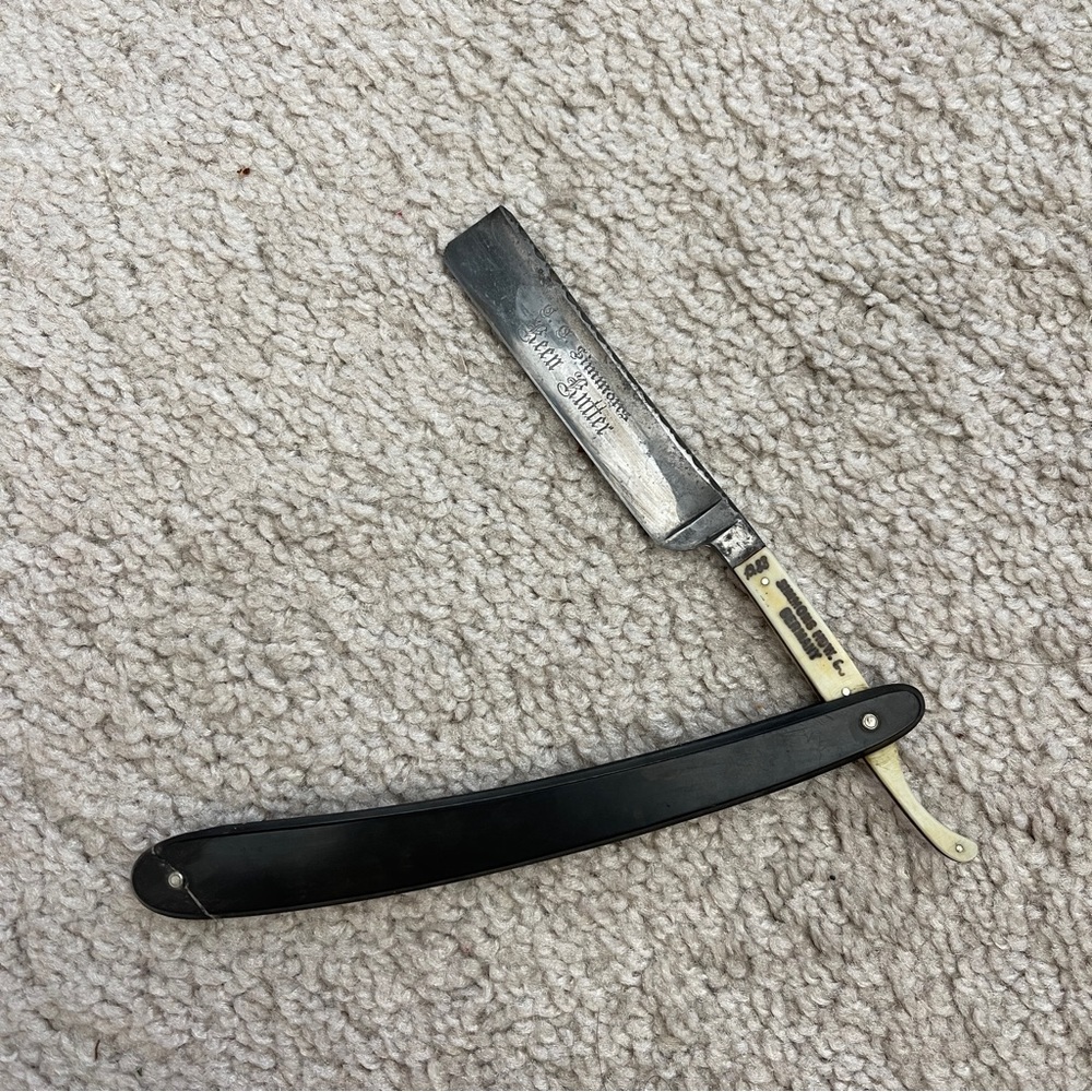 Antique Germany E.C.Simmons Keen Kutter Razor 1283 with Bakelite handle